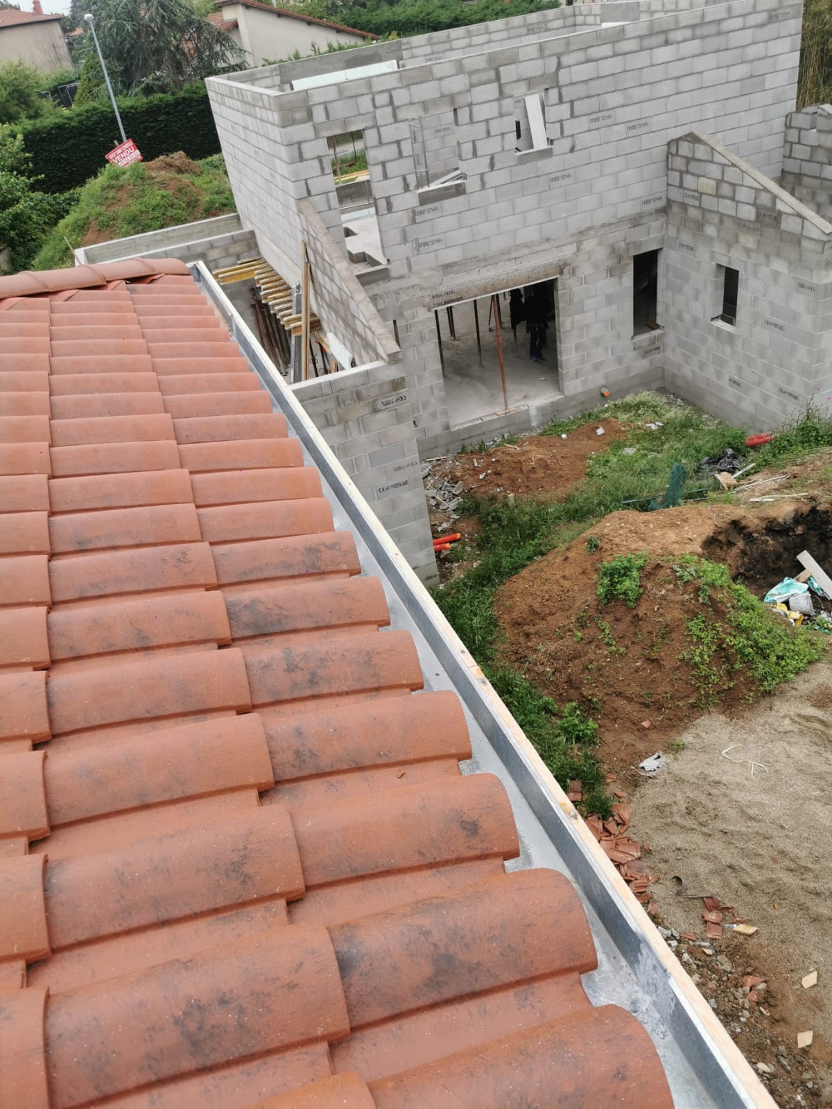 Caniveau zinc, chantier à Vienne