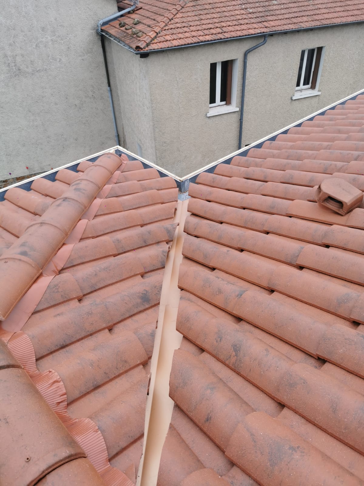 Caniveau zinc, chantier à Vienne